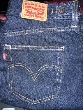 Levi's Women's Baggy Cinch Waist Dark Blue Denim Jeans Size 31